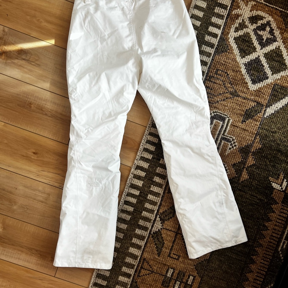 North face women’s snow pants - Picture 2 of 4